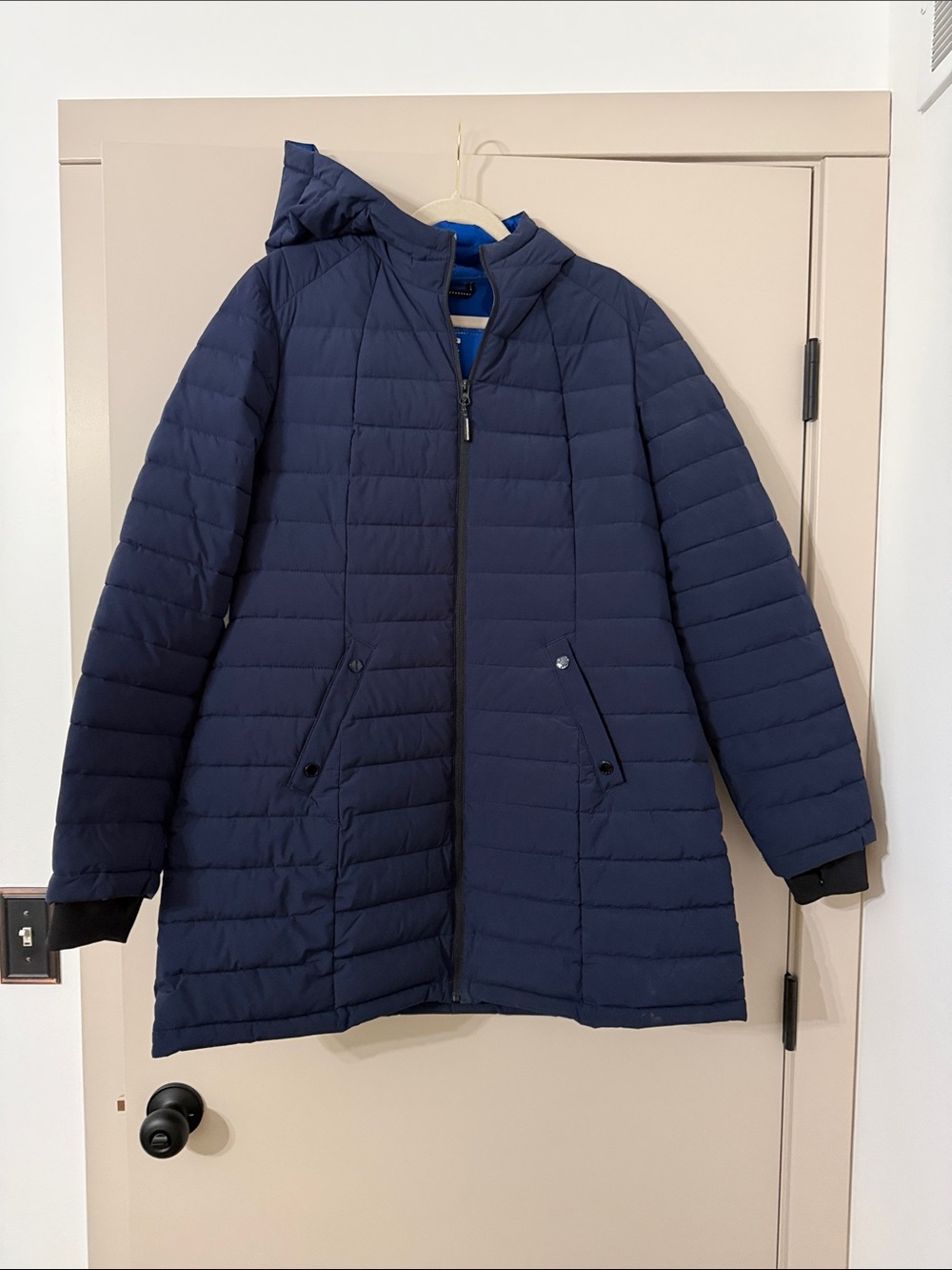 Women's Navy Hooded Puffer Coat